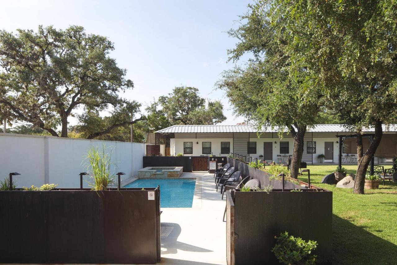 Hotel Flora And Fauna Wimberley Exterior foto