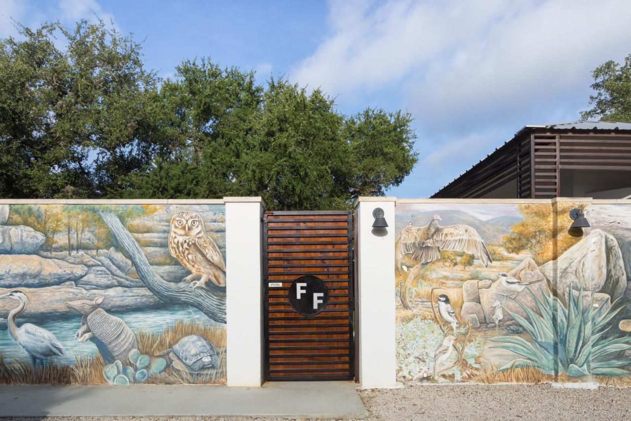 Hotel Flora And Fauna Wimberley Exterior foto